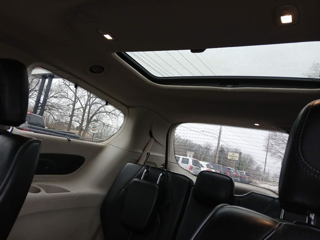 2018 Chrysler Pacifica Image 13