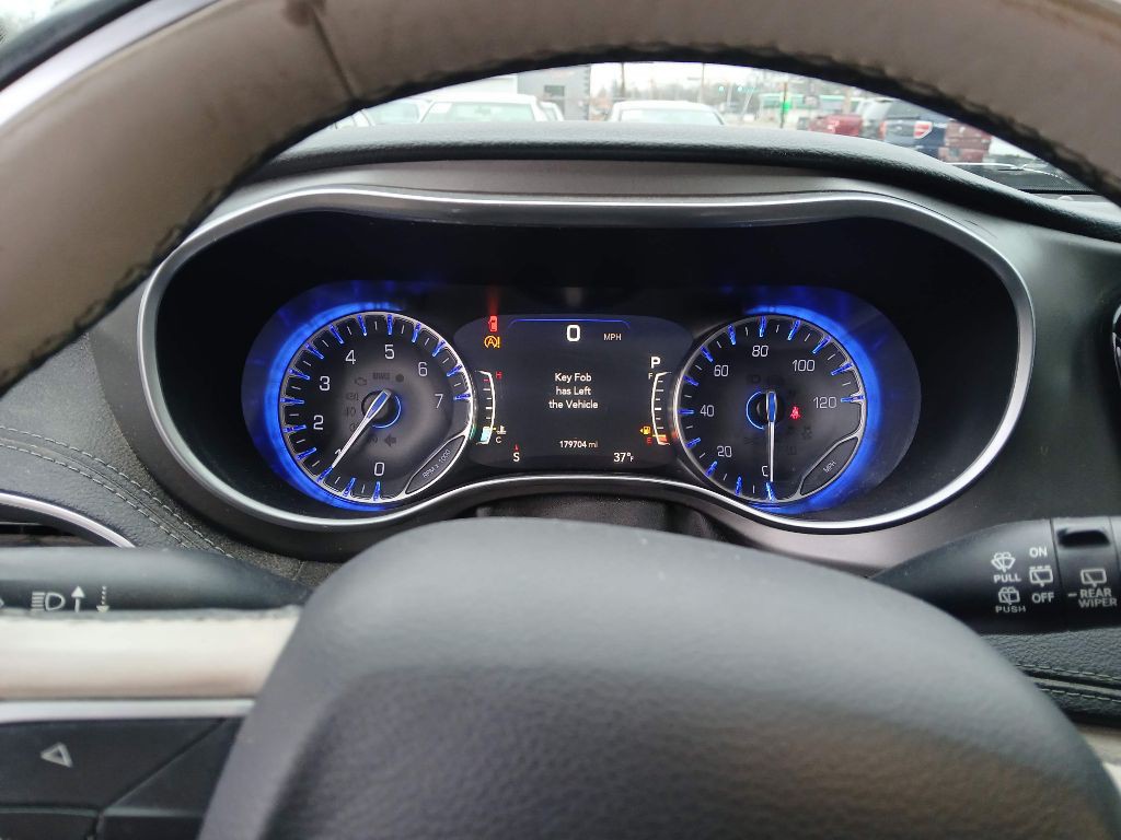 2018 Chrysler Pacifica Image 23