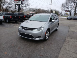 Image for 2018 Chrysler Pacifica Limited ID: 7078277