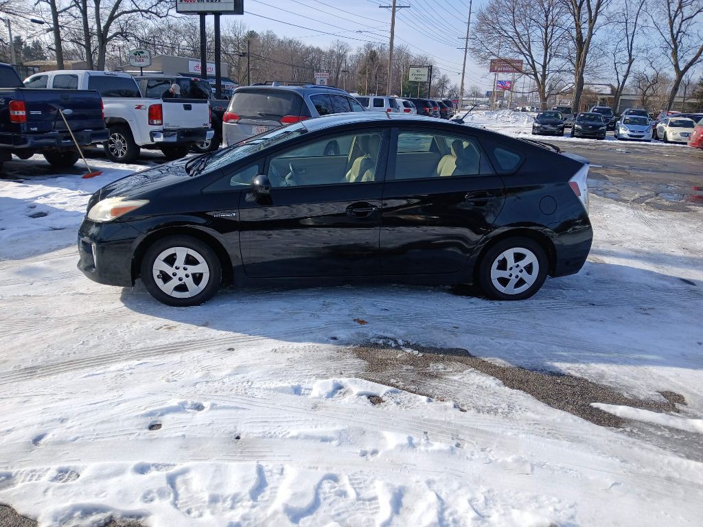 2013 Toyota Prius Image 3