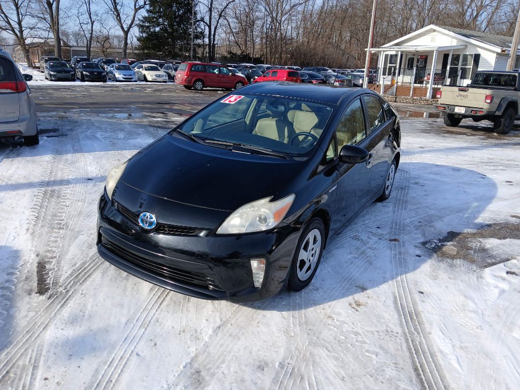 2013 Toyota Prius Image 1