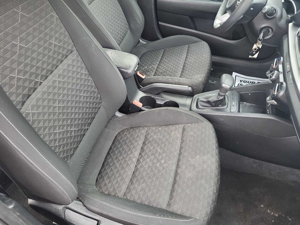 2018 Kia Rio Image 10