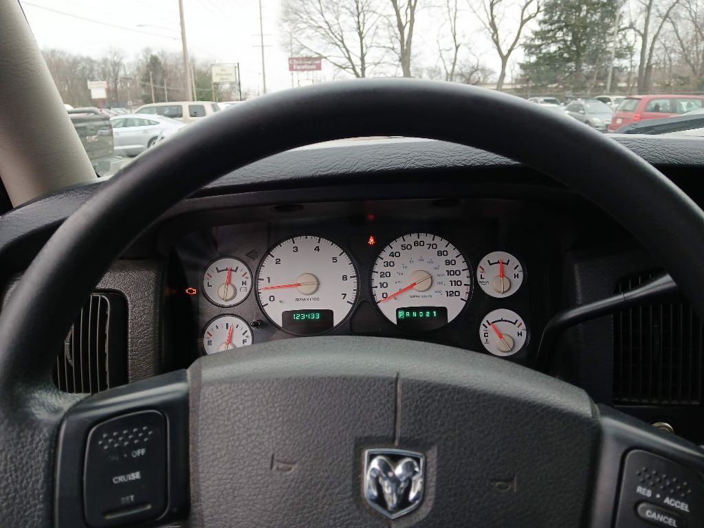 2004 Dodge Ram 2500 Image 12