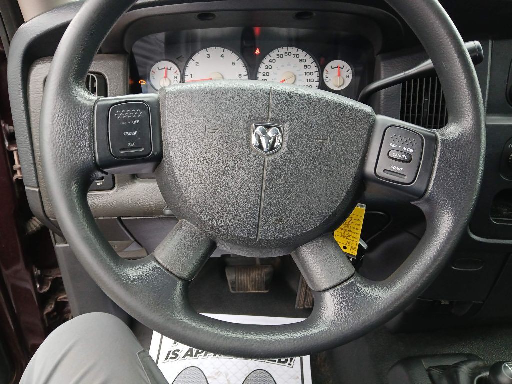2004 Dodge Ram 2500 Image 13