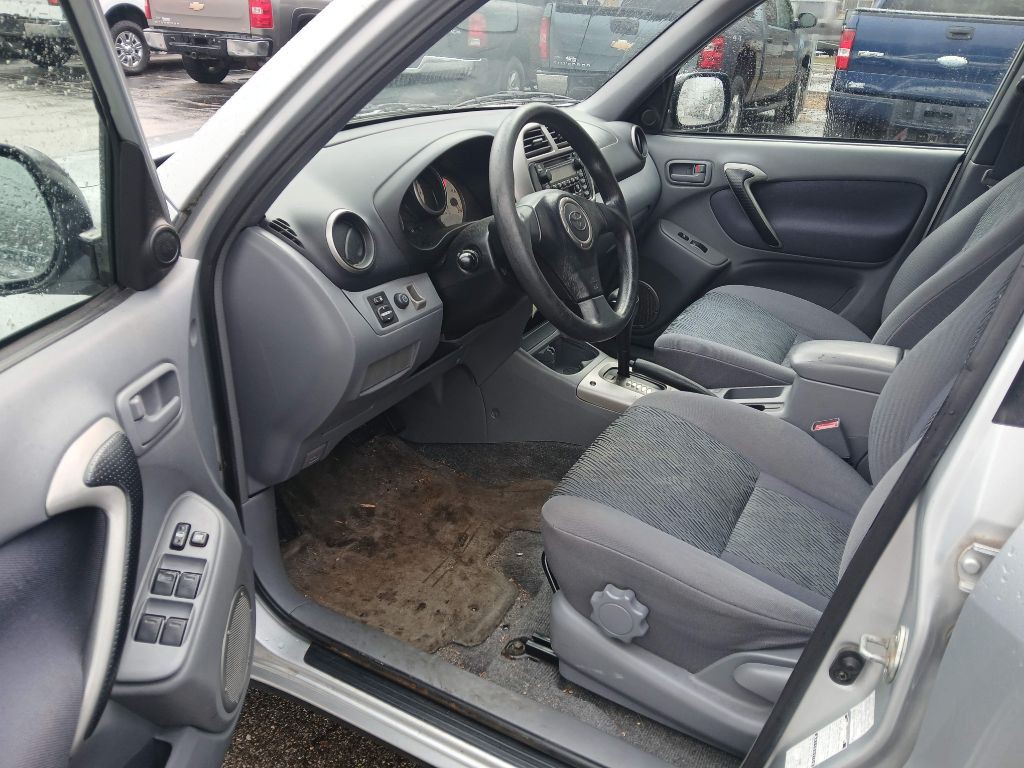 2002 Toyota Rav4 Image 9