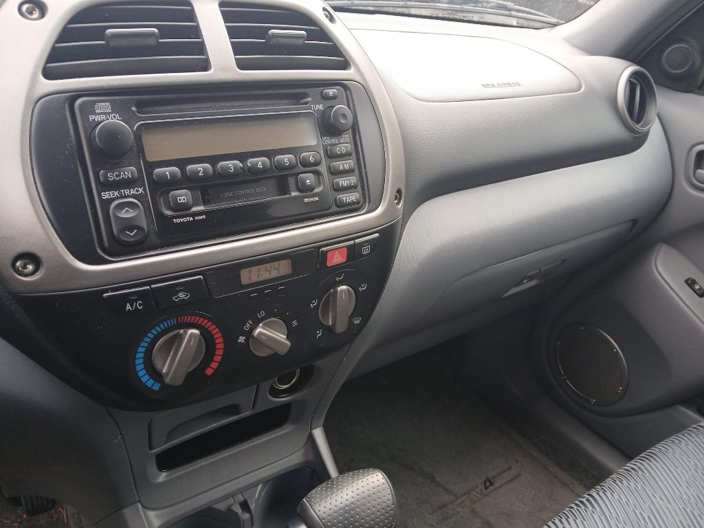 2002 Toyota Rav4 Image 11