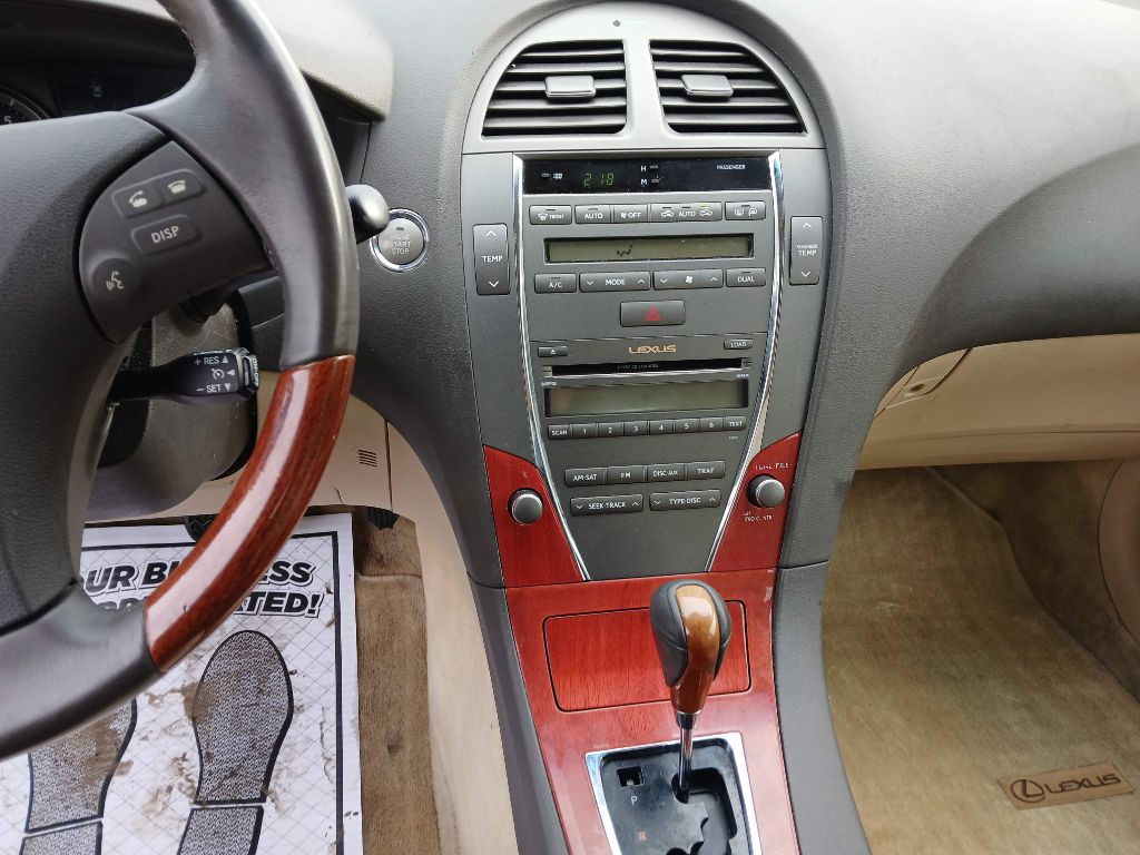 2007 Lexus ES Image 13