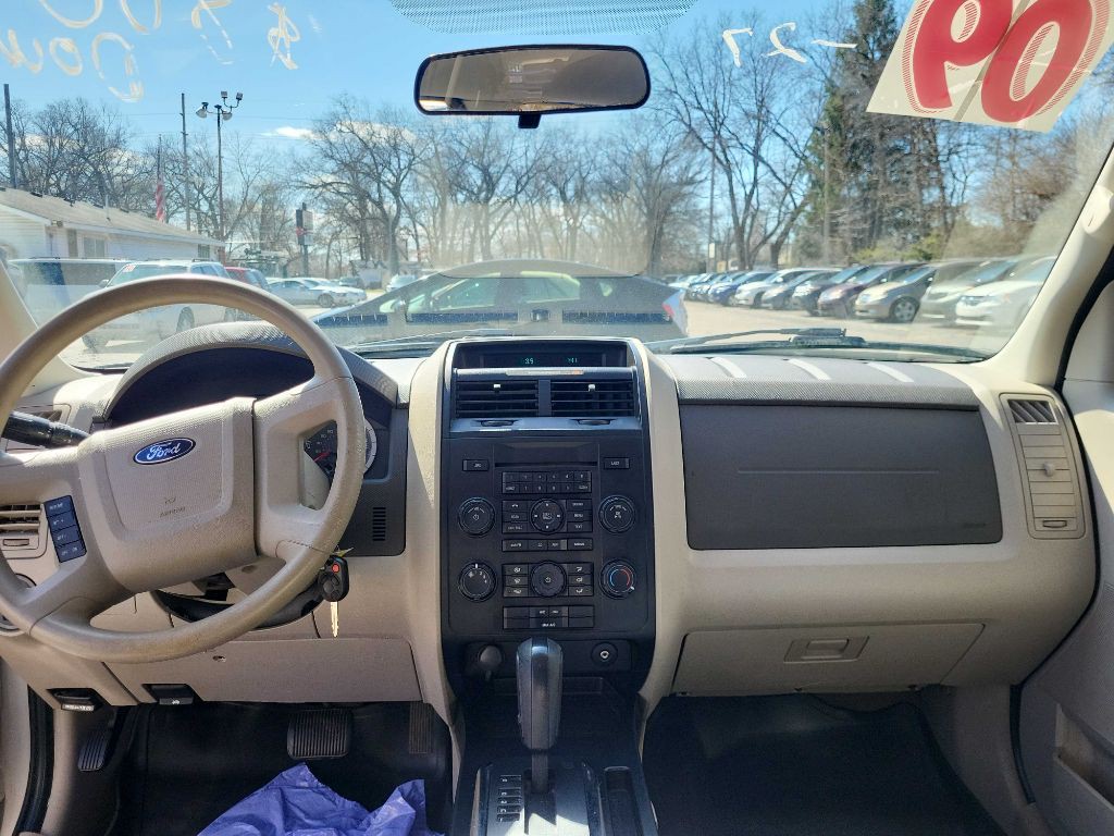 2009 Ford Escape Image 9