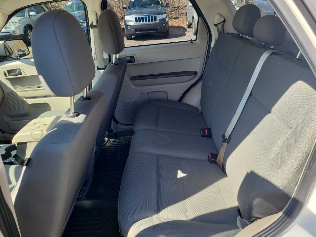 2009 Ford Escape Image 11