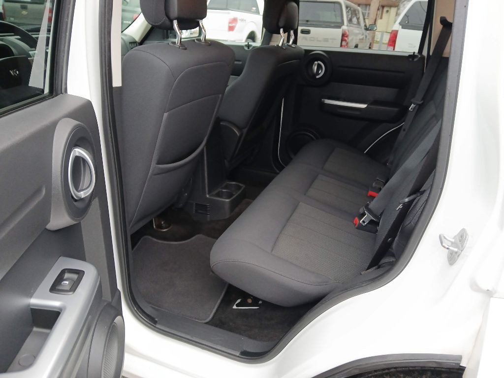 2011 Dodge Nitro Image 9