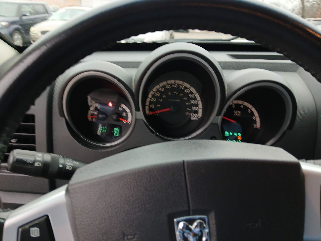 2011 Dodge Nitro Image 15