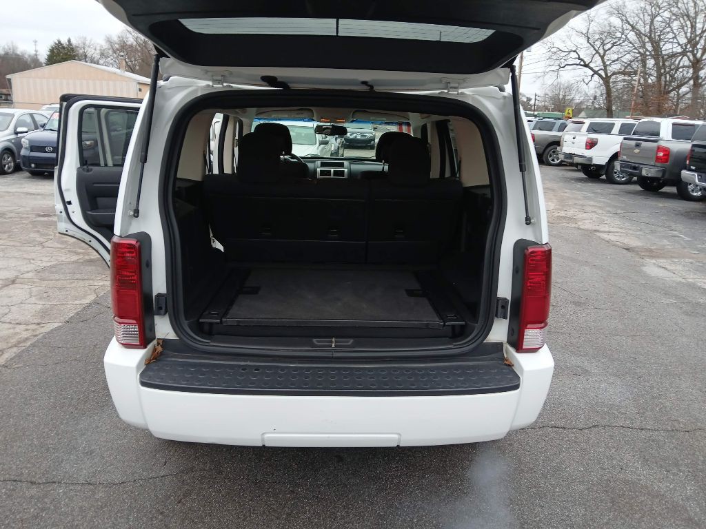 2011 Dodge Nitro Image 11