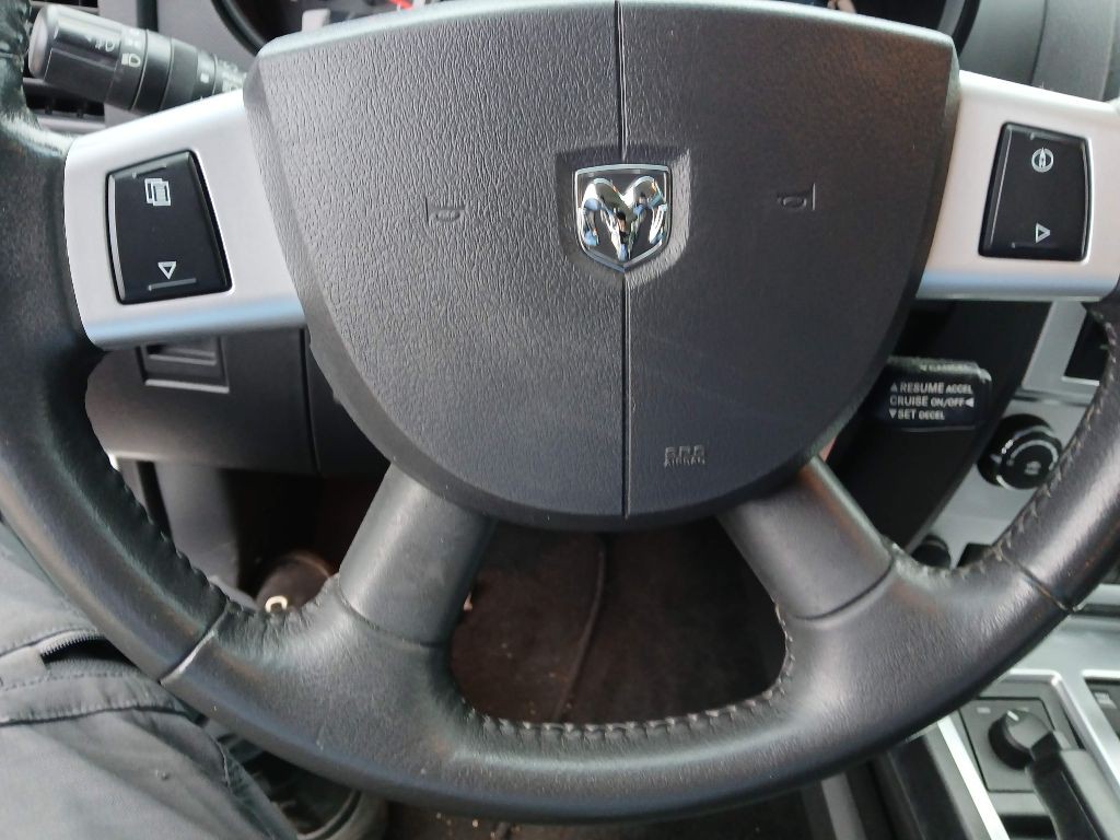 2011 Dodge Nitro Image 13