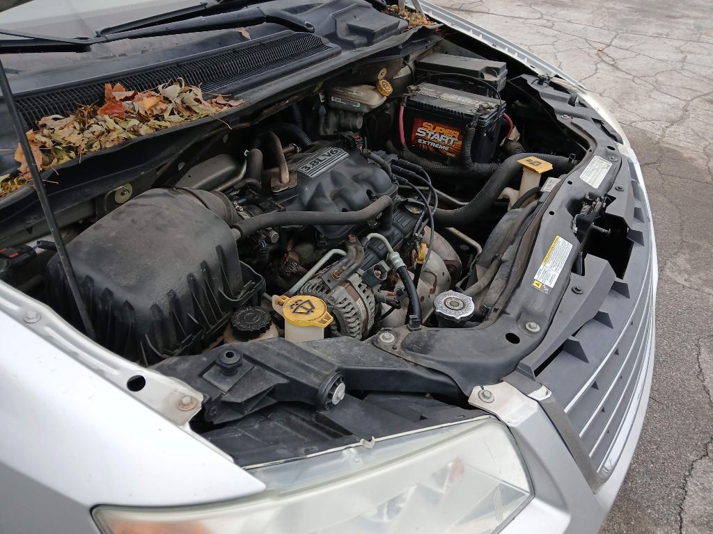 2010 Chrysler Town & Country Image 17