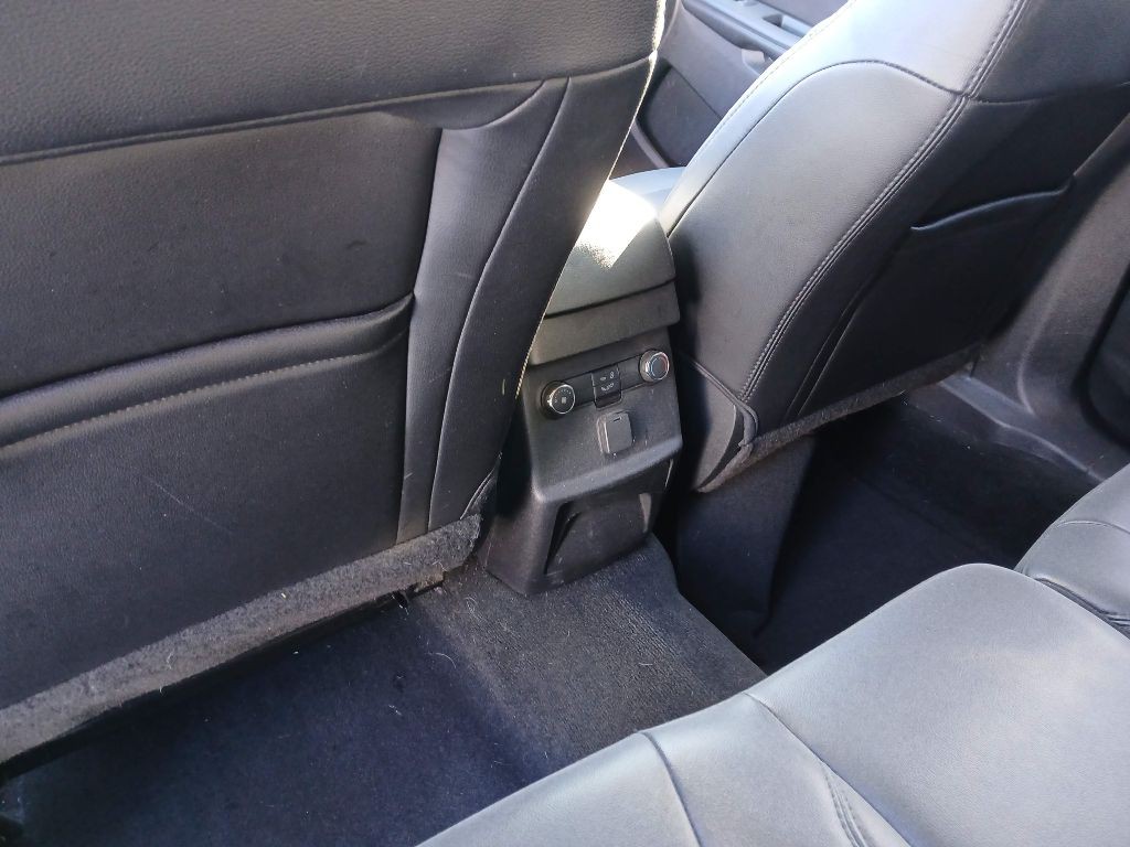 2017 Ford Explorer Image 12