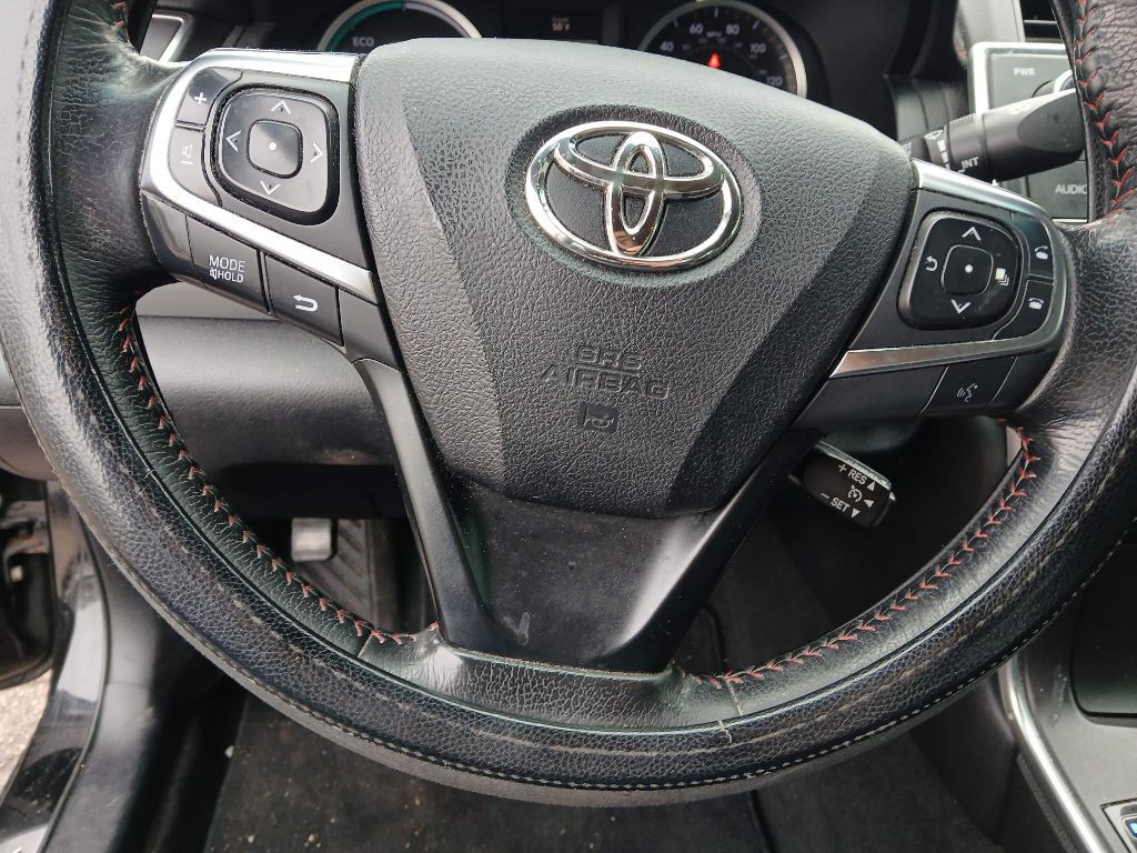 2015 Toyota Camry Image 13