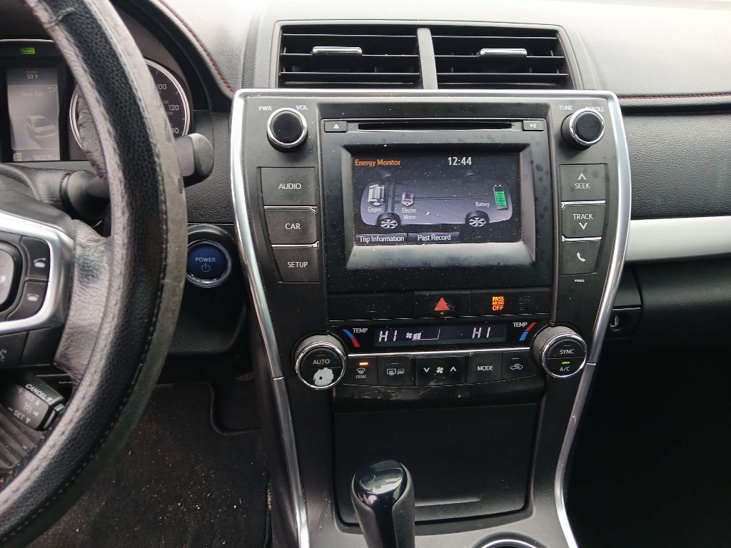 2015 Toyota Camry Image 14