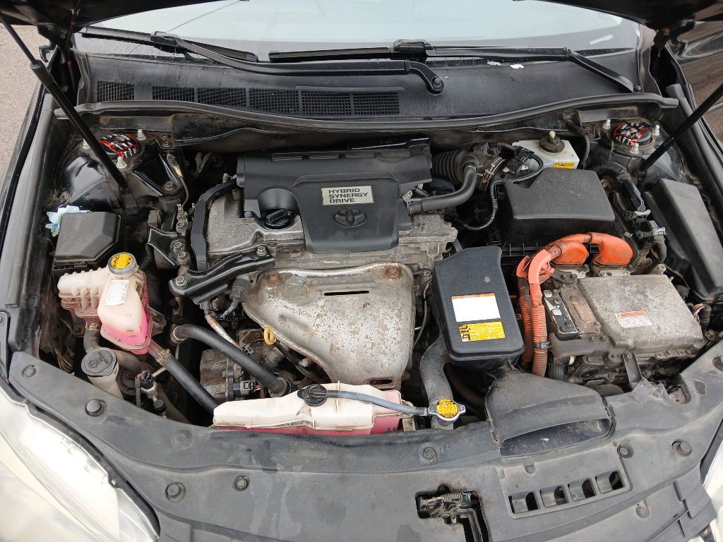 2015 Toyota Camry Image 16