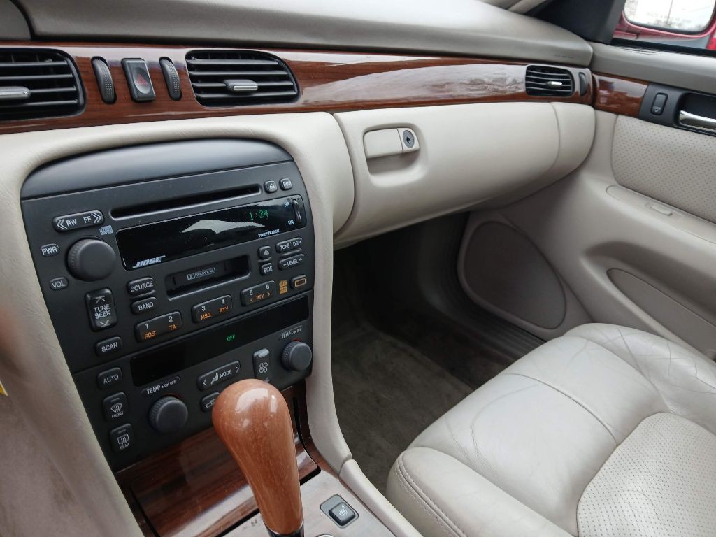 2000 Cadillac Seville Image 14