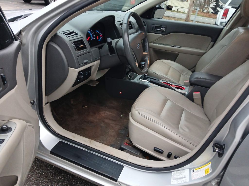 2011 Ford Fusion Image 8