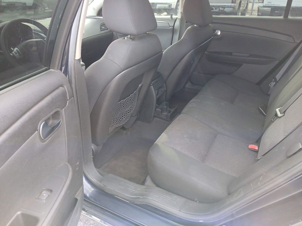 2010 Chevrolet Malibu Image 11