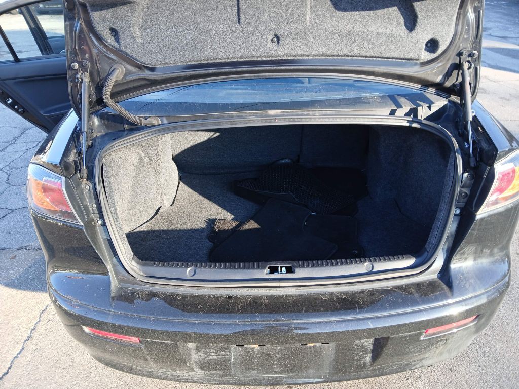 2015 Mitsubishi Lancer Image 12