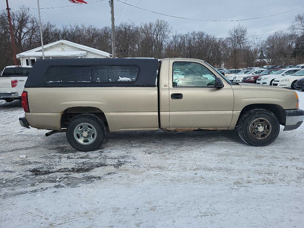 2004 Chevrolet Silverado 1500 Image 3