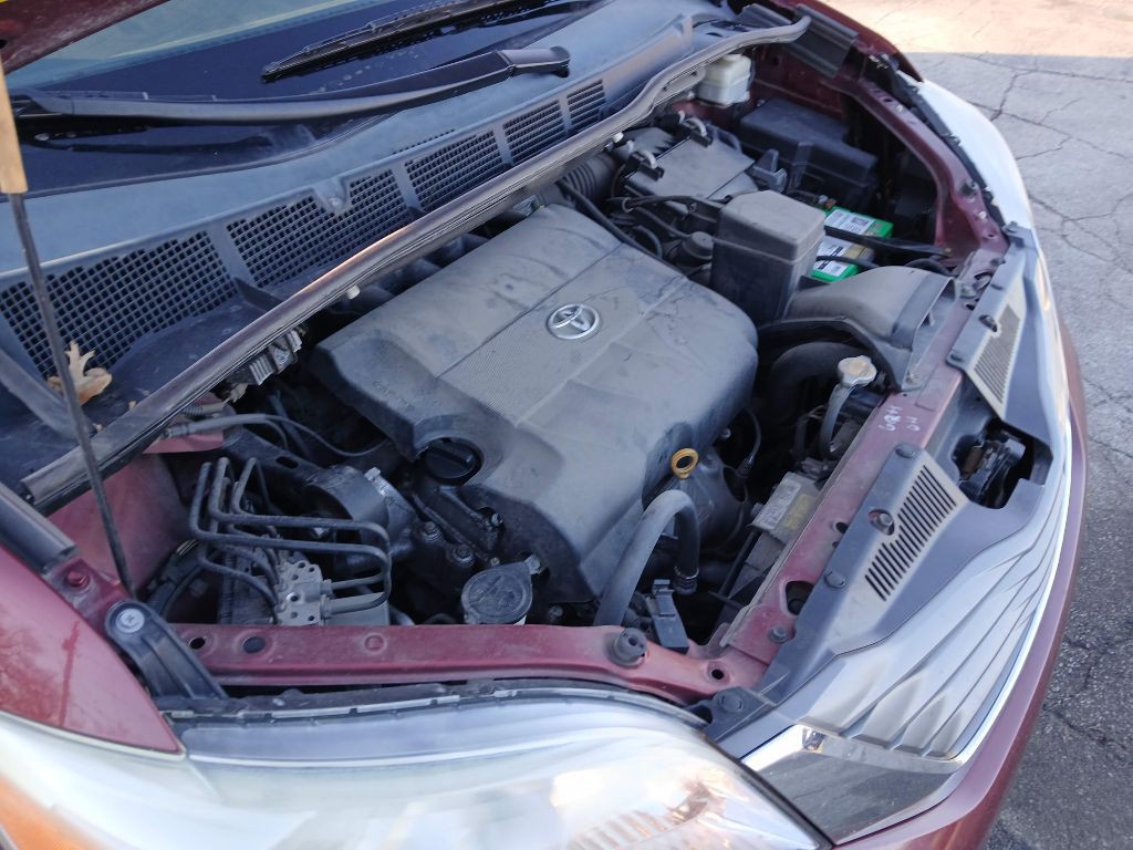 2012 Toyota Sienna Image 16