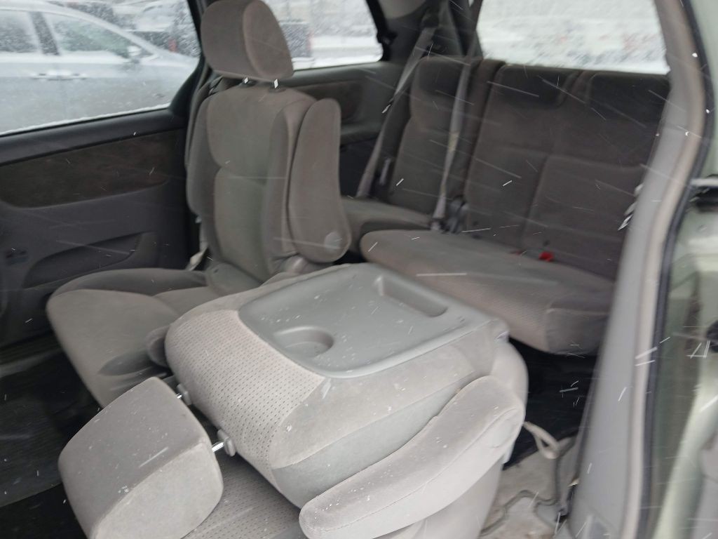 2008 Toyota Sienna Image 10