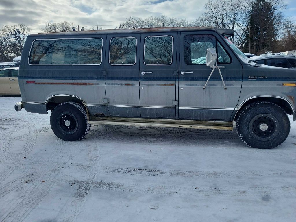 1989 Ford Econoline Image 2
