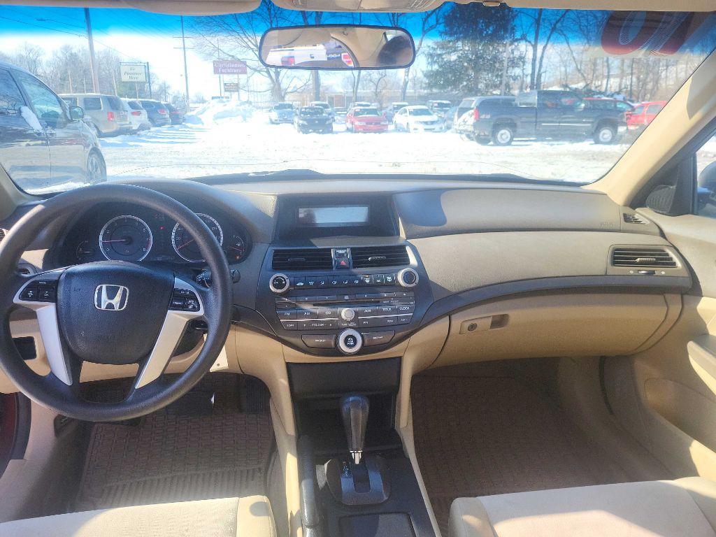 2010 Honda Accord Image 12