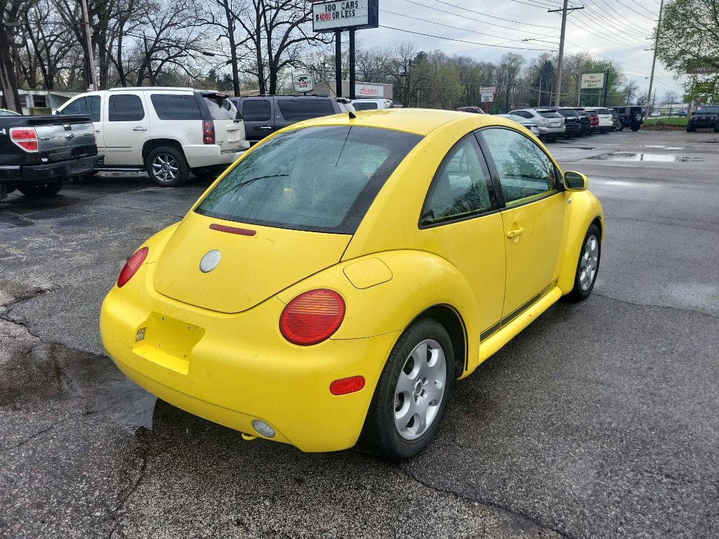 2002 Volkswagen Beetle Image 3