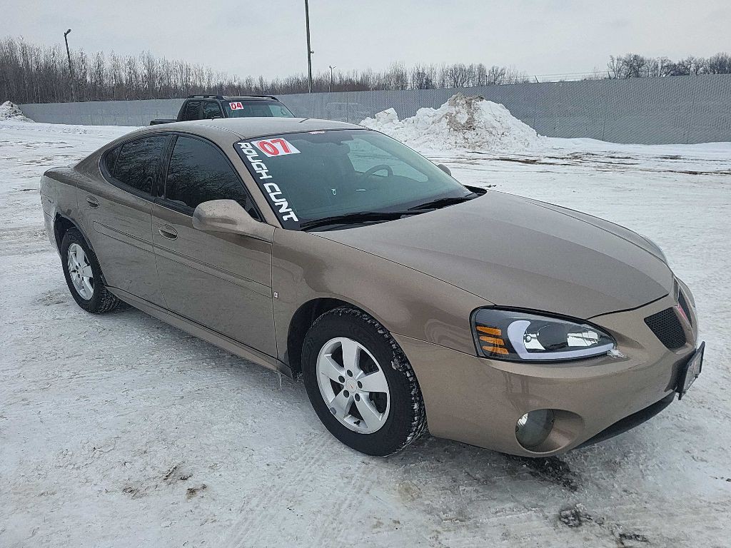2007 Pontiac Grand Prix Image 5