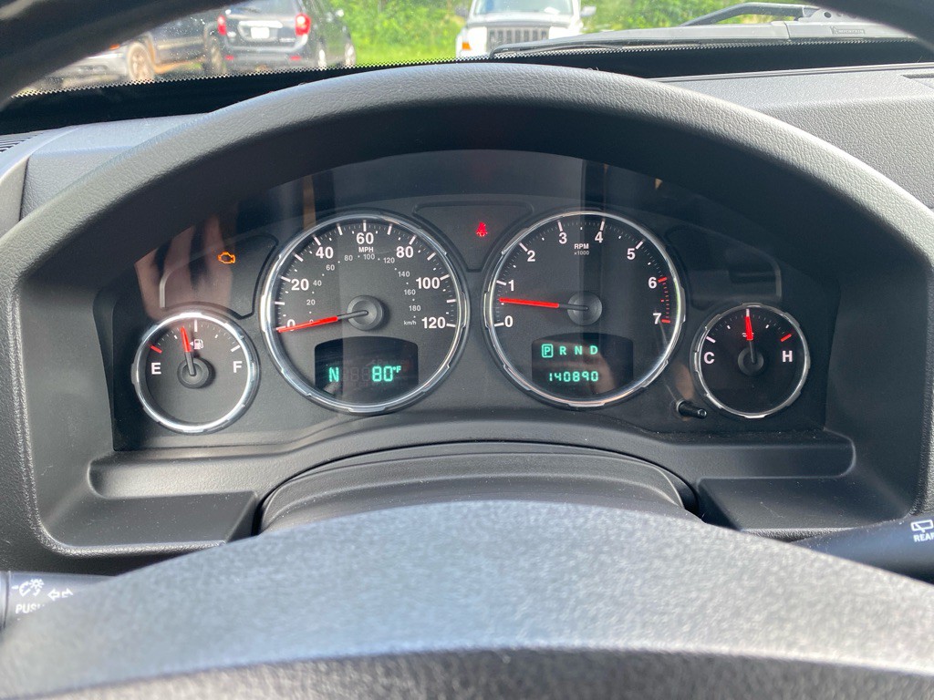 2010 Jeep Liberty Image 12