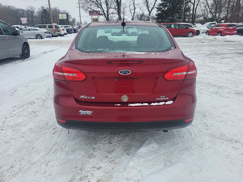 2016 Ford Focus Image 7