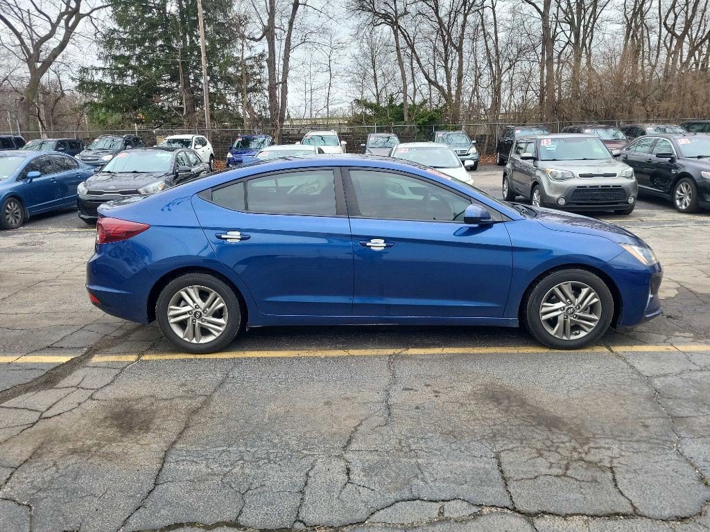 2019 Hyundai Elantra Image 8