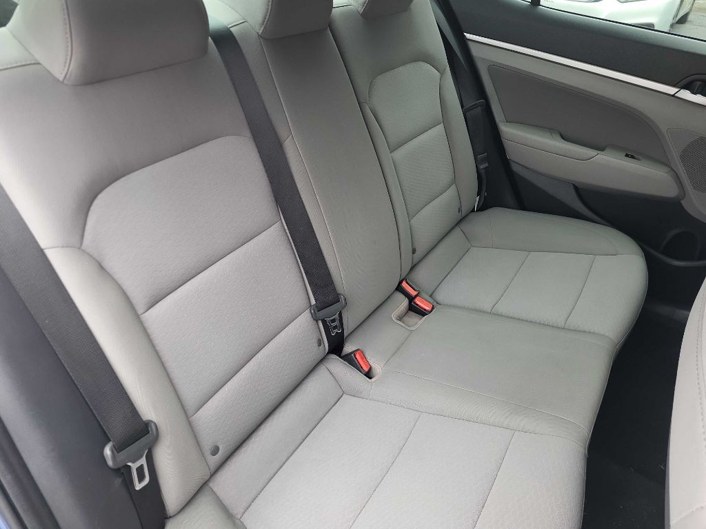 2019 Hyundai Elantra Image 11