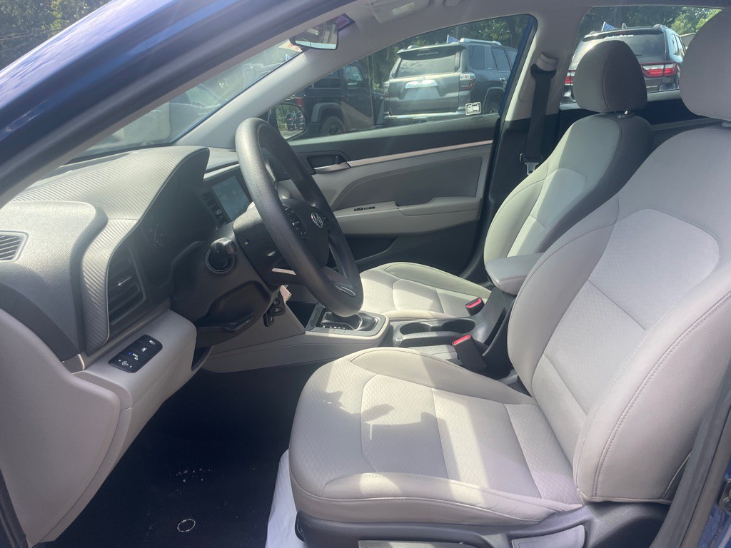 2019 Hyundai Elantra Image 10