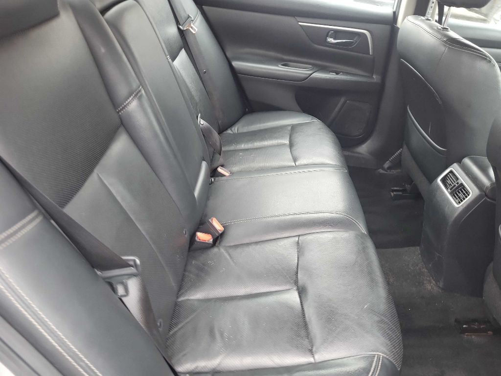 2018 Nissan Altima Image 11