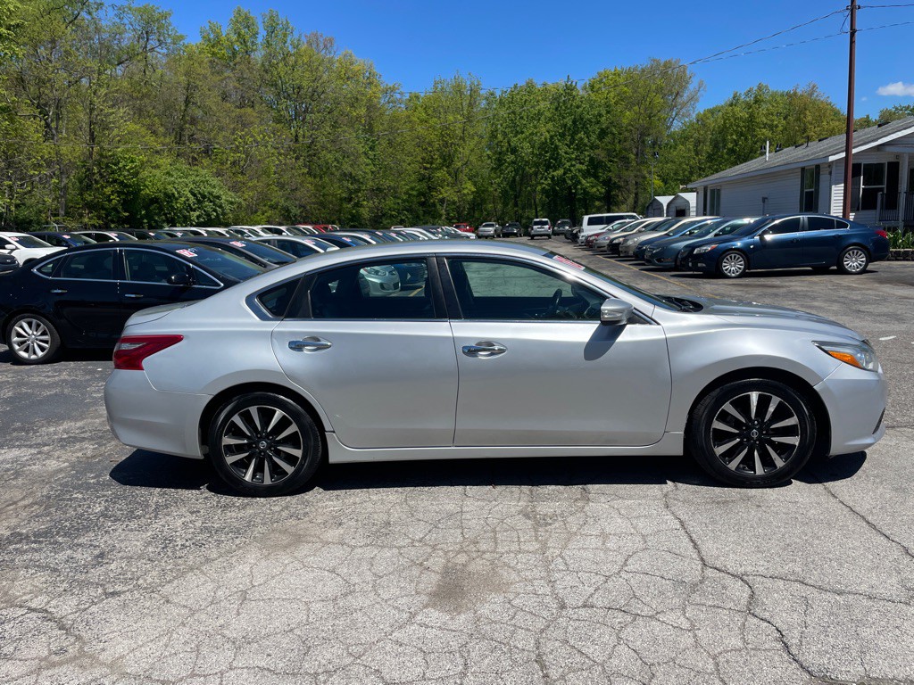 2018 Nissan Altima Image 4