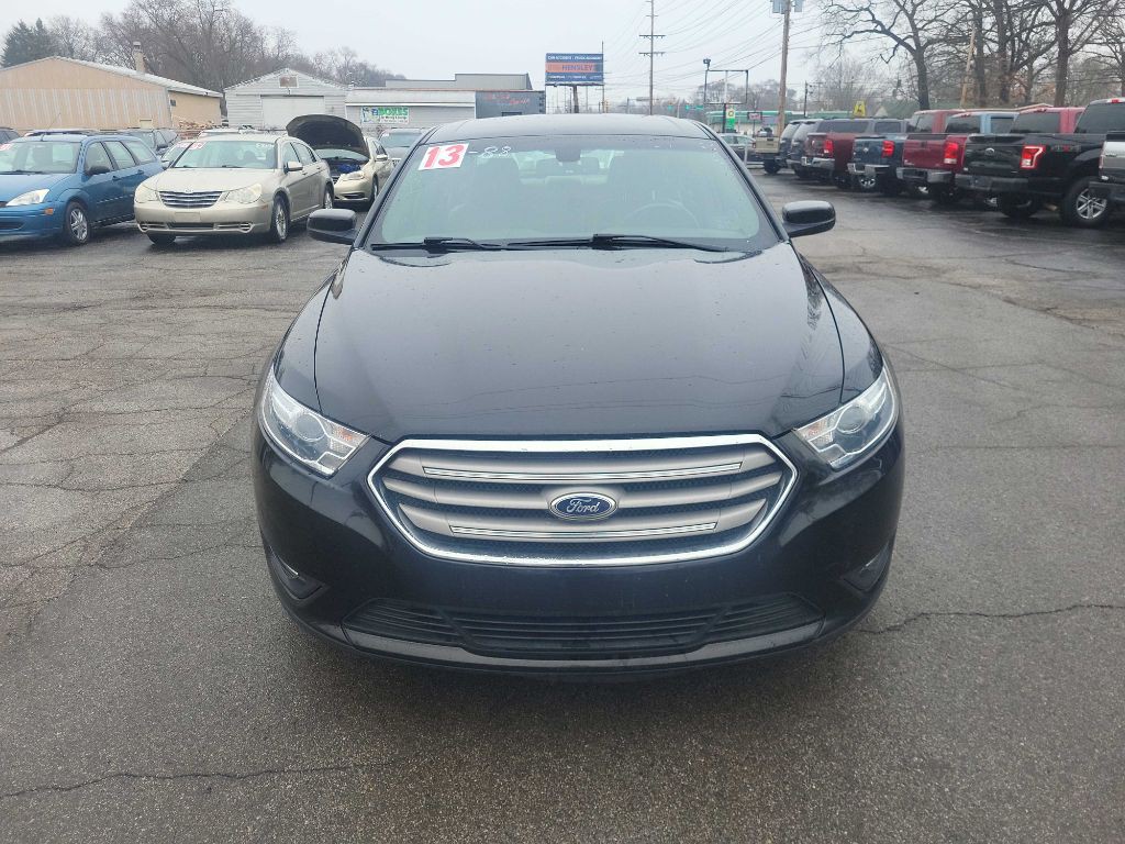 2013 Ford Taurus Image 1