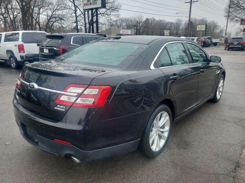 2013 Ford Taurus Image 5