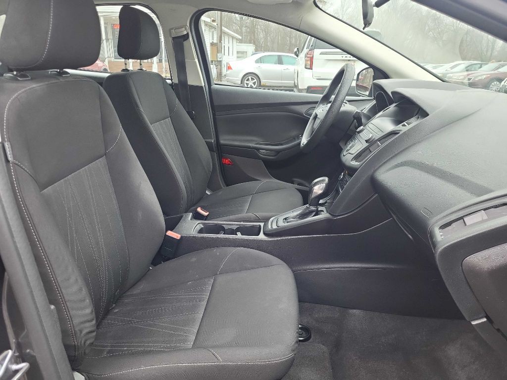 2018 Ford Focus Image 9