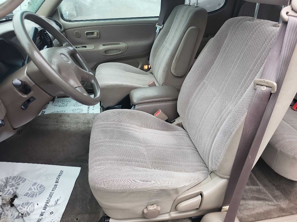 2002 Toyota Tundra Image 11