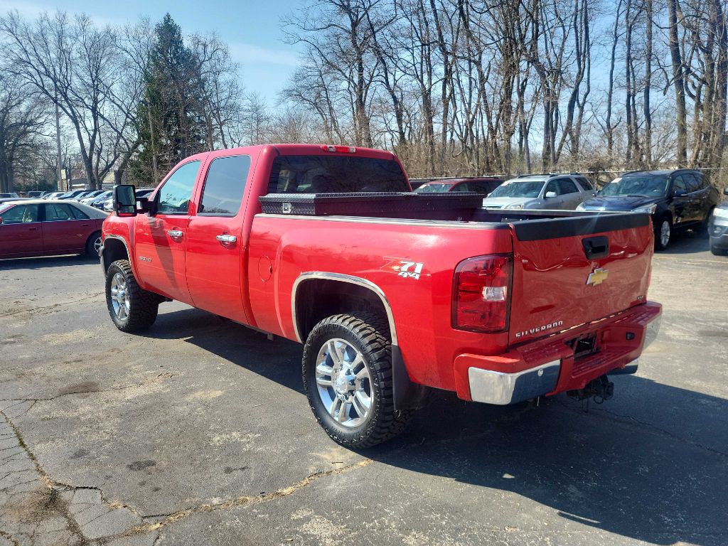 2013 Chevrolet Silverado 1500 Image 2