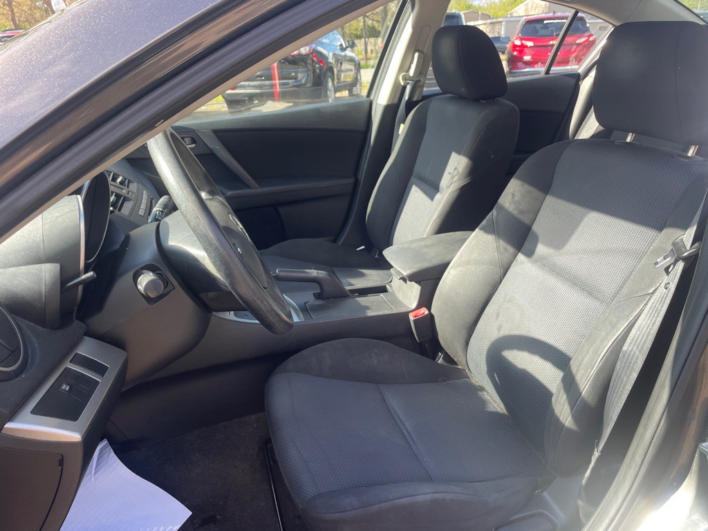 2010 Mazda Mazda3 Image 10
