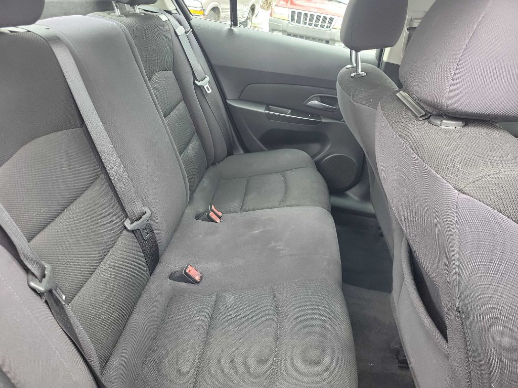 2013 Chevrolet Cruze Image 11