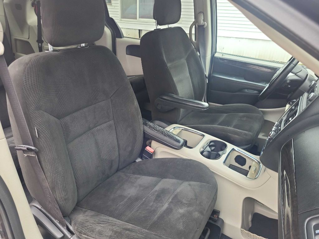 2015 Dodge Grand Caravan Image 11