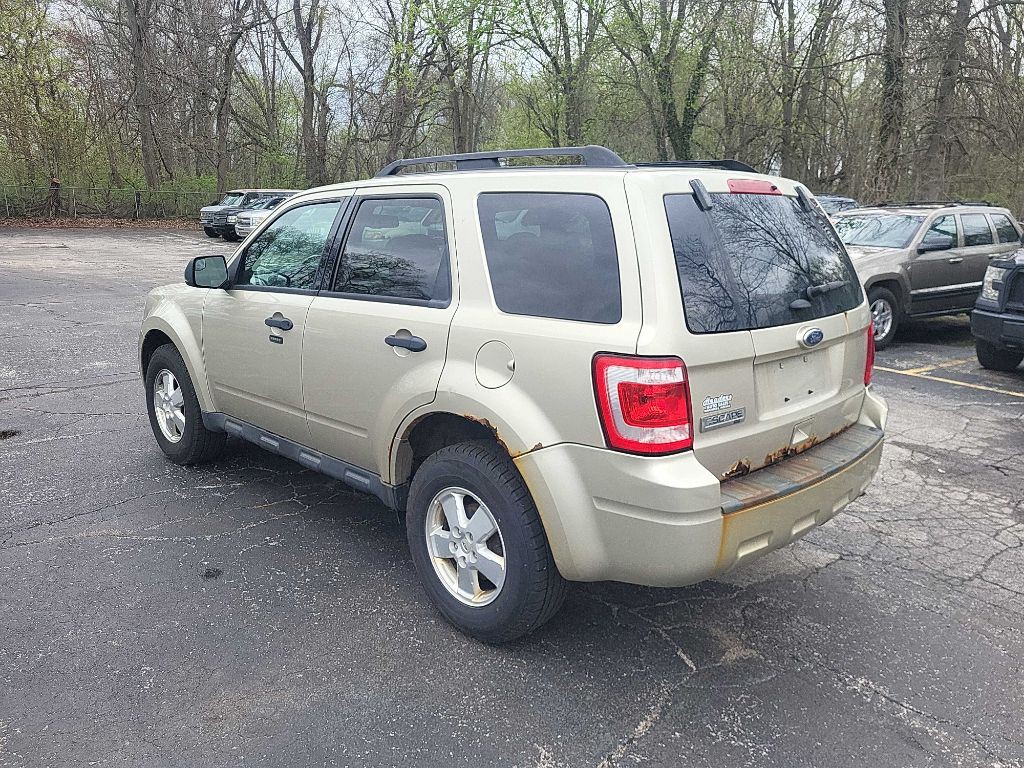 2011 Ford Escape Image 3