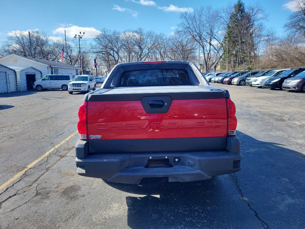 2004 Chevrolet Avalanche Image 7